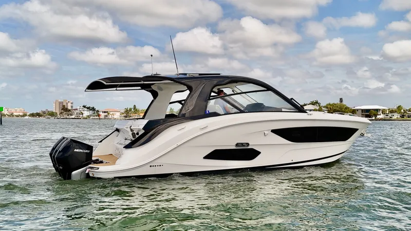 Slide: The Image of Sea Ray Sundancer 370 Outboard 2023 - 6