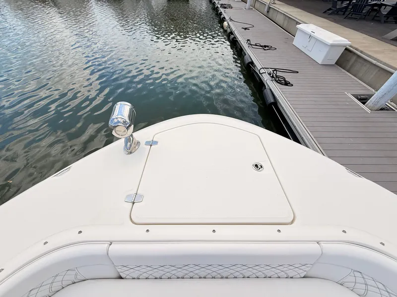 Slide: The Image of Sea Ray Sundancer 370 Outboard 2023 - 65