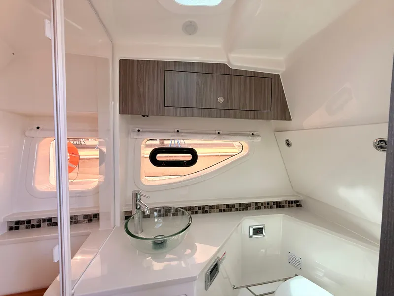 Slide: The Image of Sea Ray Sundancer 370 Outboard 2023 - 76