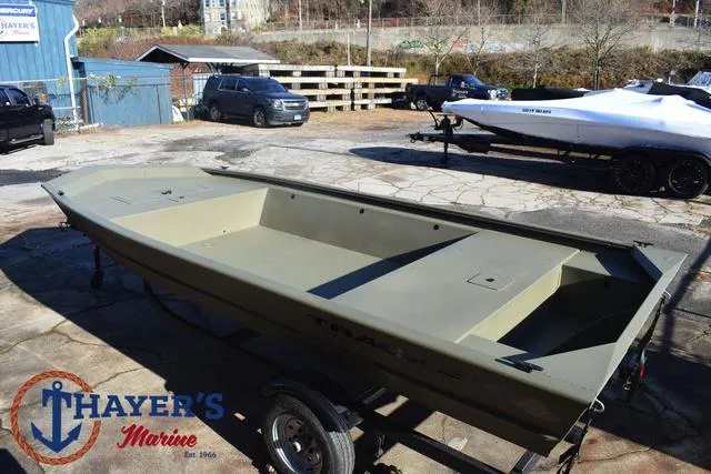 Slide: The Image of Tracker Grizzly 1648 Jon 2025 - 7