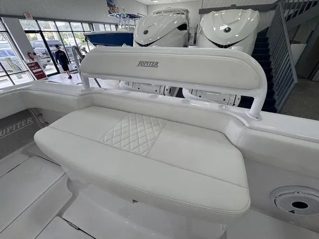 Slide: The Image of Jupiter Jupiter 32 2025 - 12