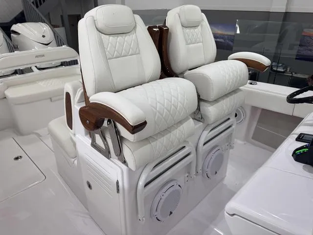 Slide: The Image of Jupiter Jupiter 32 2025 - 21