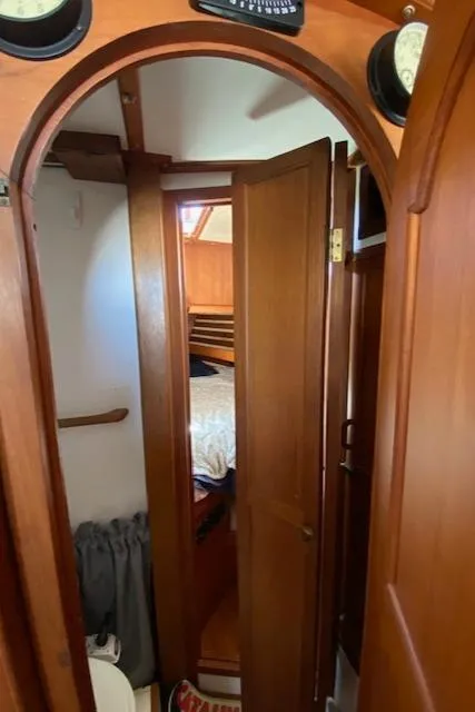 Slide: The Image of Vancouver Pocket Cruiser 1986 - 14