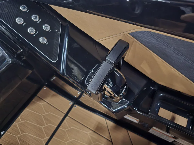 Slide: The Image of Yamaha 255XD 2025 - 13