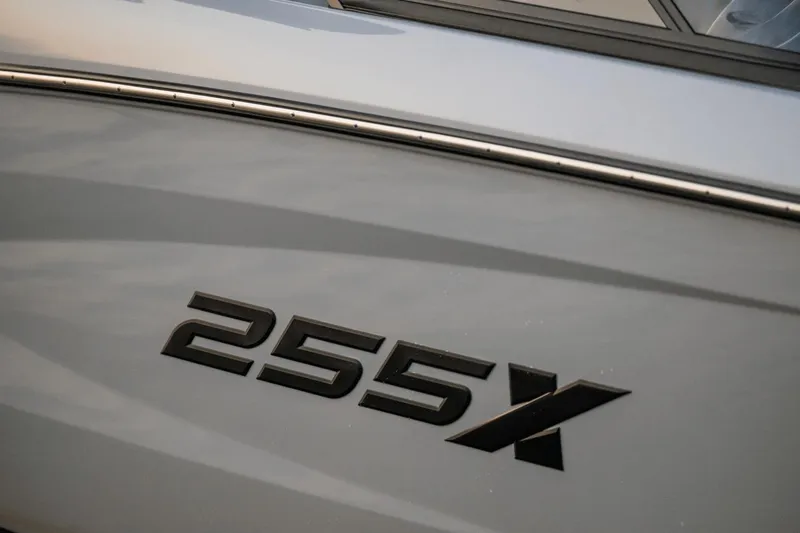 Slide: The Image of Yamaha 255XD 2025 - 29