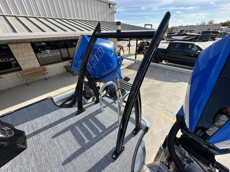 Slide: The Image of Trifecta 25 SPORT RF9 DC ARCH 2025 - 34