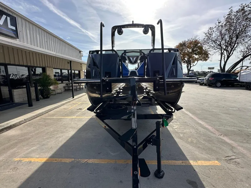 Slide: The Image of Trifecta 25 SPORT RF9 DC ARCH 2025 - 7