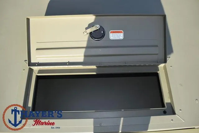 Slide: The Image of Tracker Grizzly 1754 Jon 2025 - 19