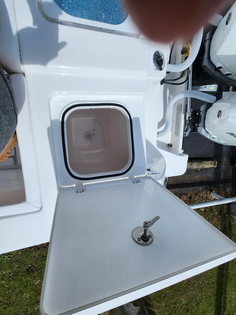 Slide: The Image of Caymas 401CC 2023 - 10