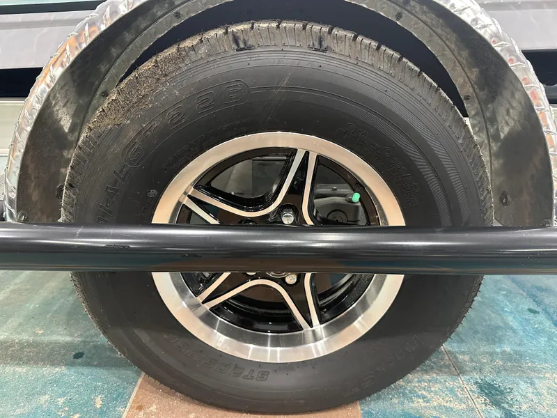 Slide: The Image of Key West 1720 Center Console 2025 - 14