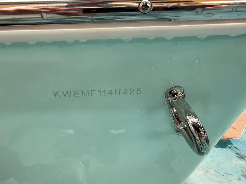Slide: The Image of 2025 Key West 189FS boat hull with serial number KWEMF114H425. - 42