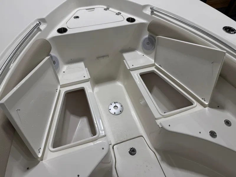 Slide: The Image of Key West 244 Center Console 2025 - 29