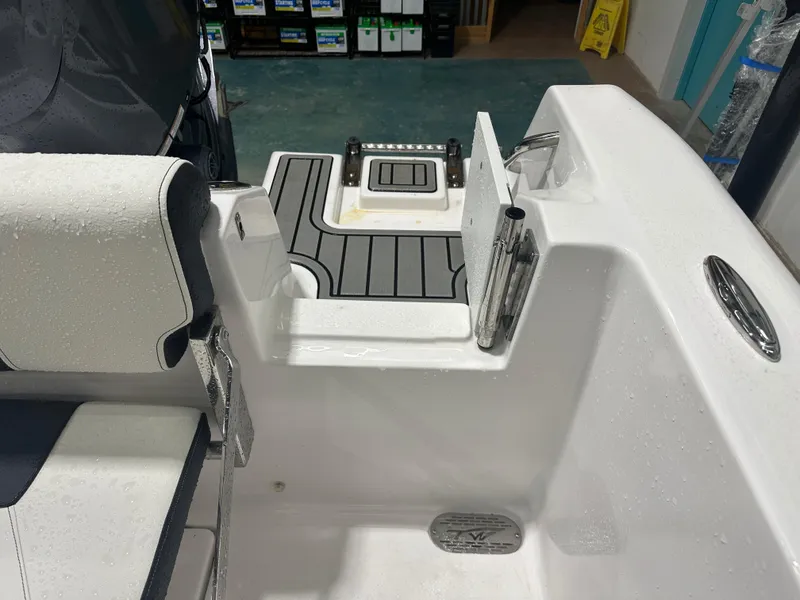 Slide: The Image of Tidewater 210 CC Adventure 2025 - 11