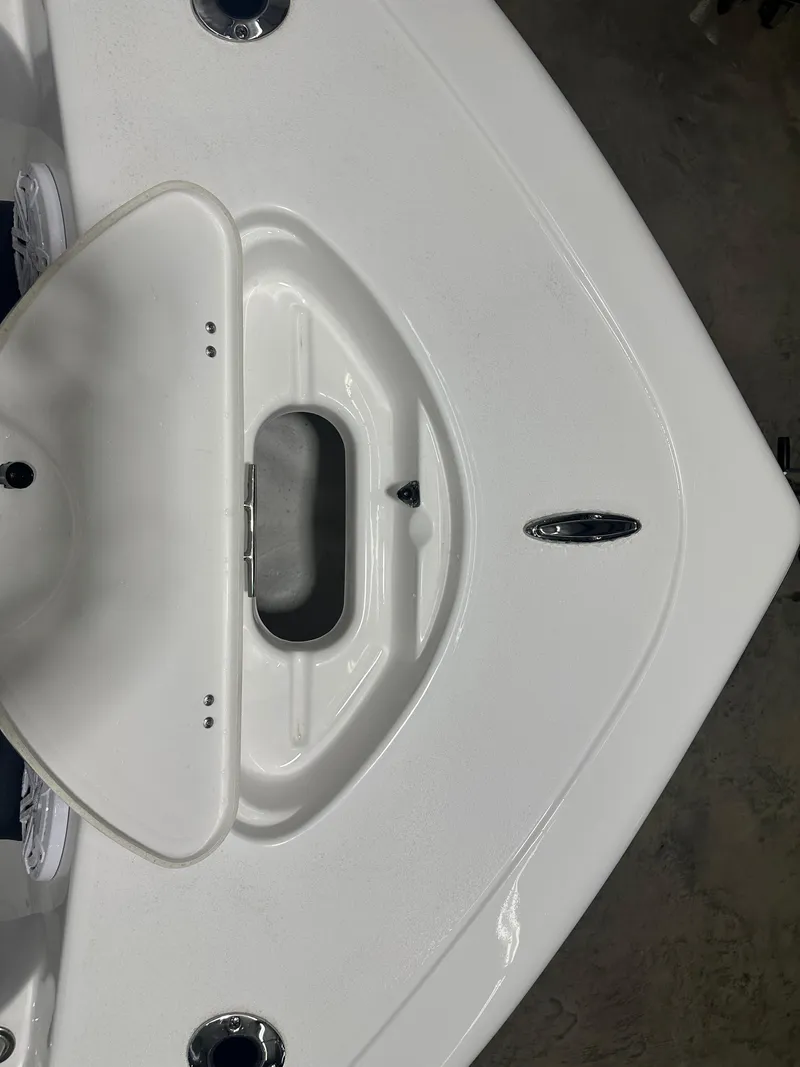 Slide: The Image of Tidewater 210 CC Adventure 2025 - 31