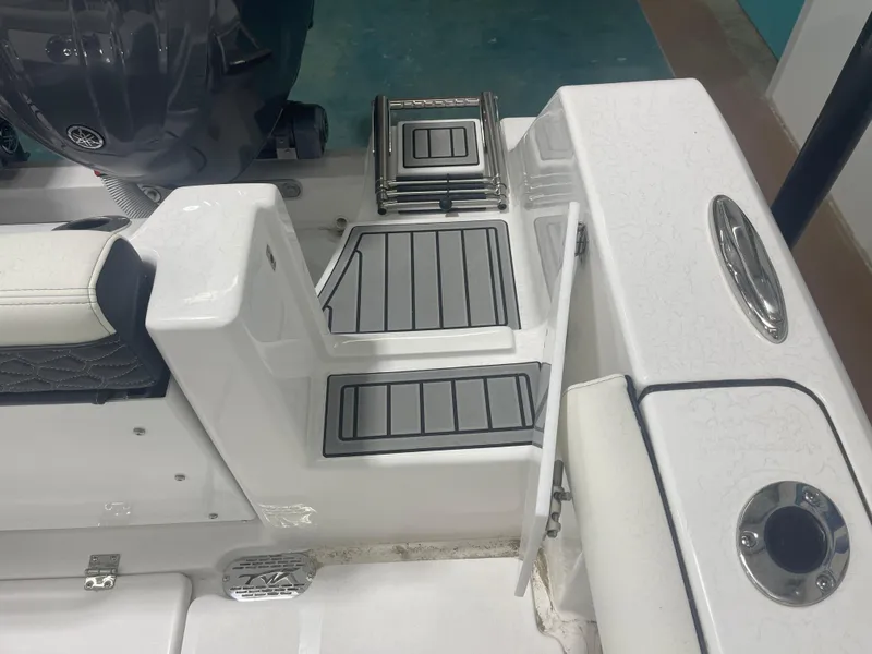 Slide: The Image of Tidewater 256 CC Adventure 2025 - 17