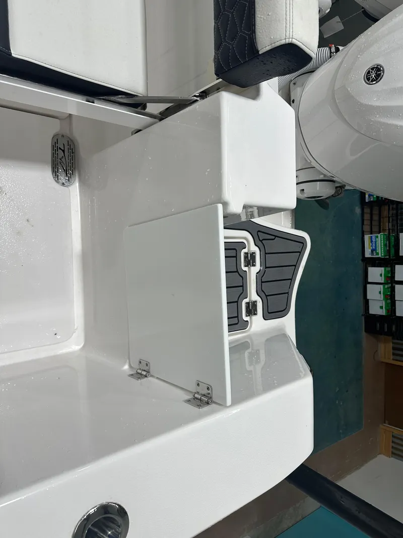 Slide: The Image of Tidewater 292CC 2024 - 63