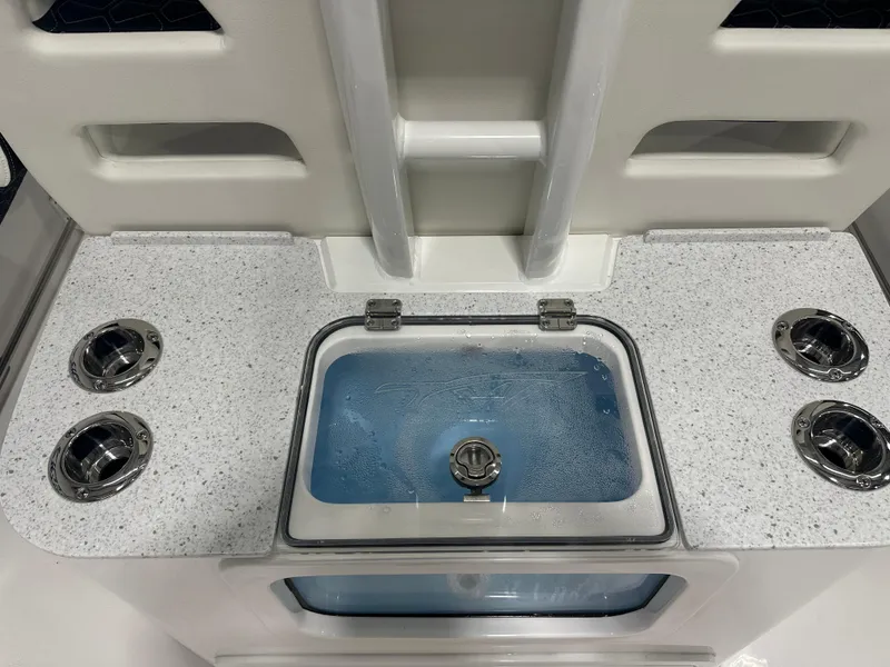 Slide: The Image of Tidewater 3100CB 2025 - 18