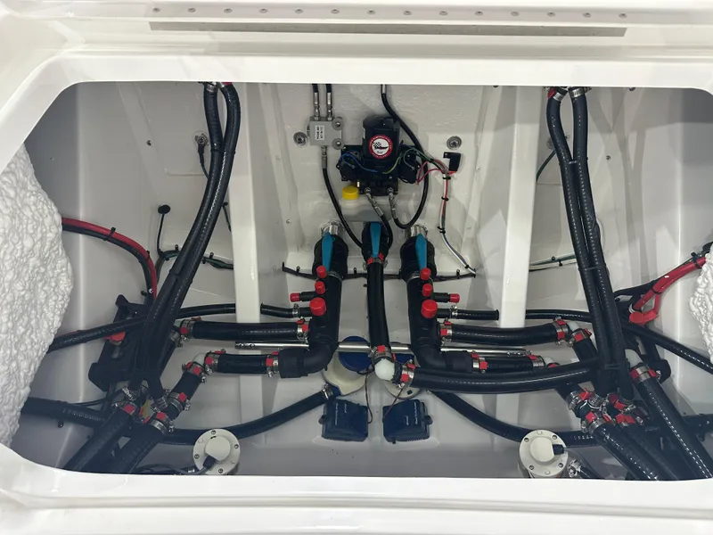 Slide: The Image of Tidewater 3100CB 2025 - 24