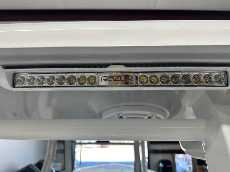 Slide: The Image of Tidewater 3100CB 2025 - 27