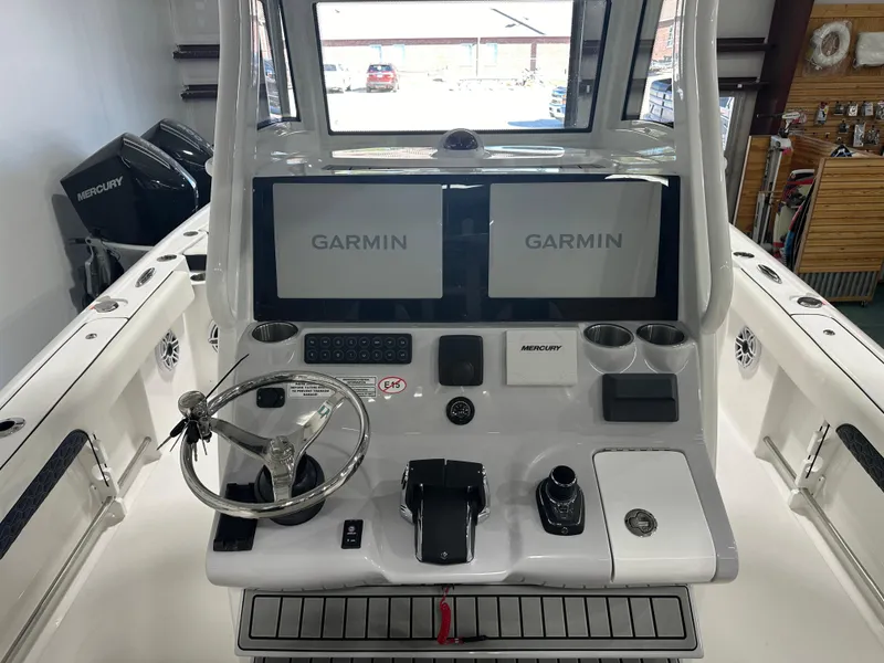 Slide: The Image of Tidewater 3100CB 2025 - 30