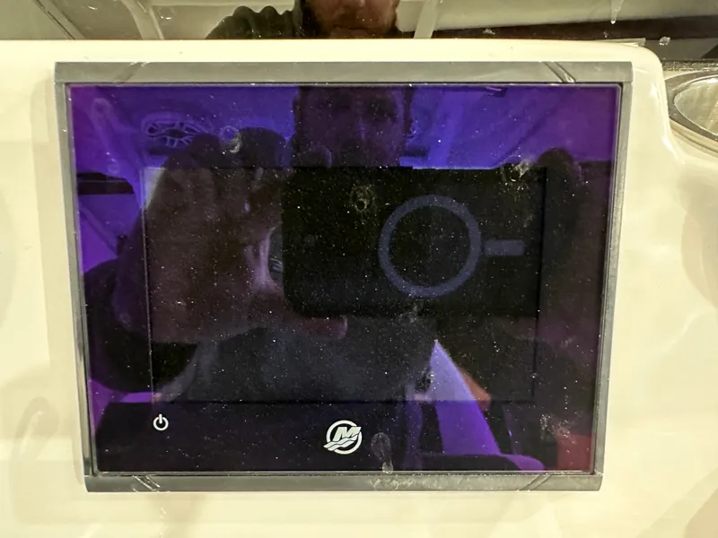 Slide: The Image of Tidewater 3100CB 2025 - 35