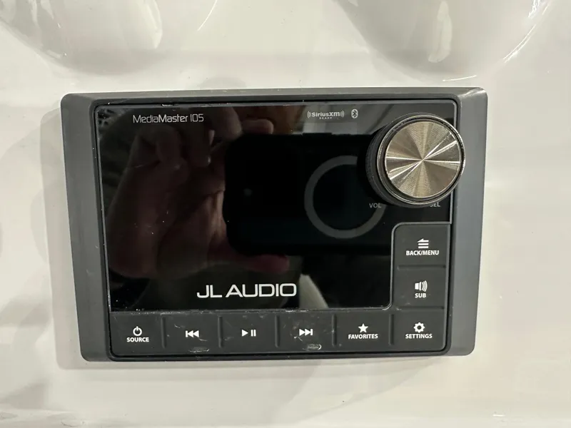 Slide: The Image of Tidewater 3100CB 2025 - 36