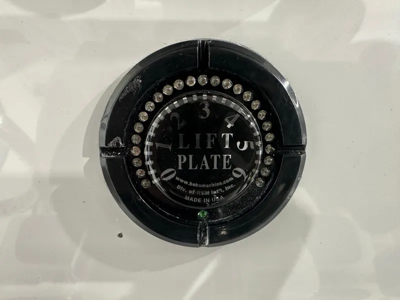 Slide: The Image of Tidewater 3100CB 2025 - 37