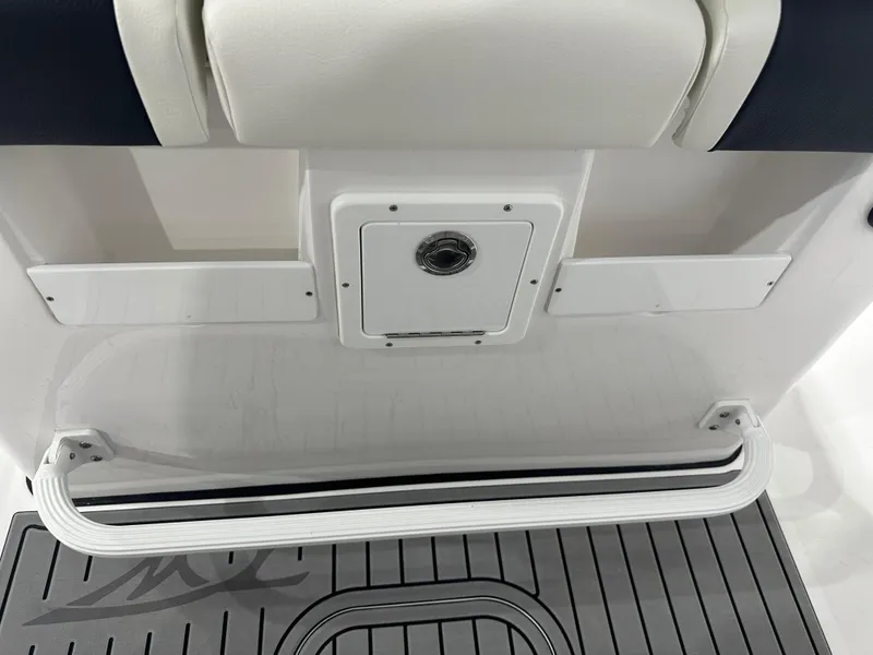 Slide: The Image of Tidewater 3100CB 2025 - 39