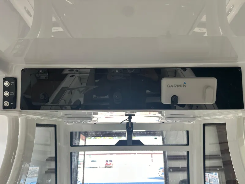 Slide: The Image of Tidewater 3100CB 2025 - 44