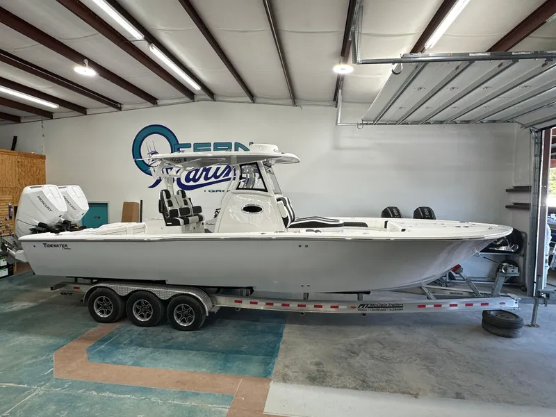 Slide: The Image of Tidewater 3100CB 2025 - 5