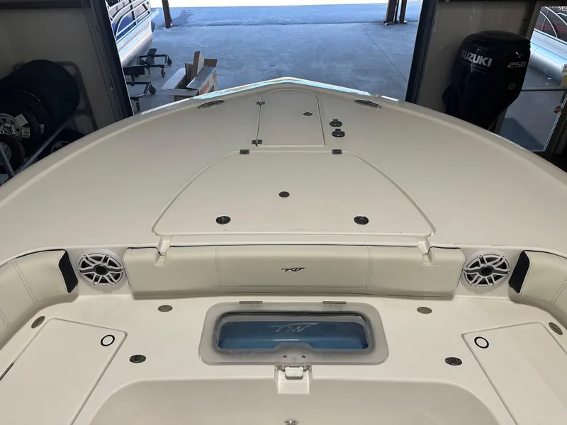 Slide: The Image of Tidewater 3100CB 2025 - 55