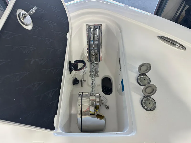 Slide: The Image of Tidewater 3100CB 2025 - 56