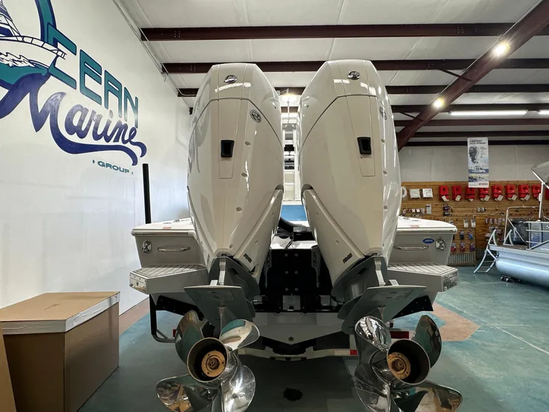 Slide: The Image of Tidewater 3100CB 2025 - 7