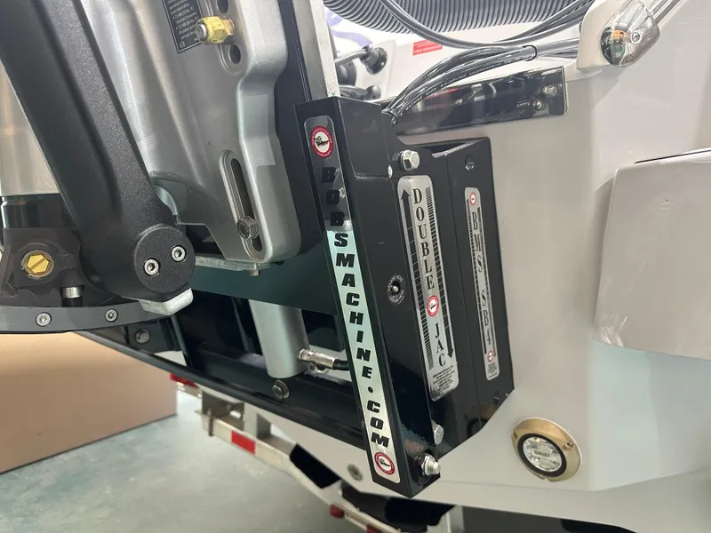 Slide: The Image of Tidewater 3100CB 2025 - 8