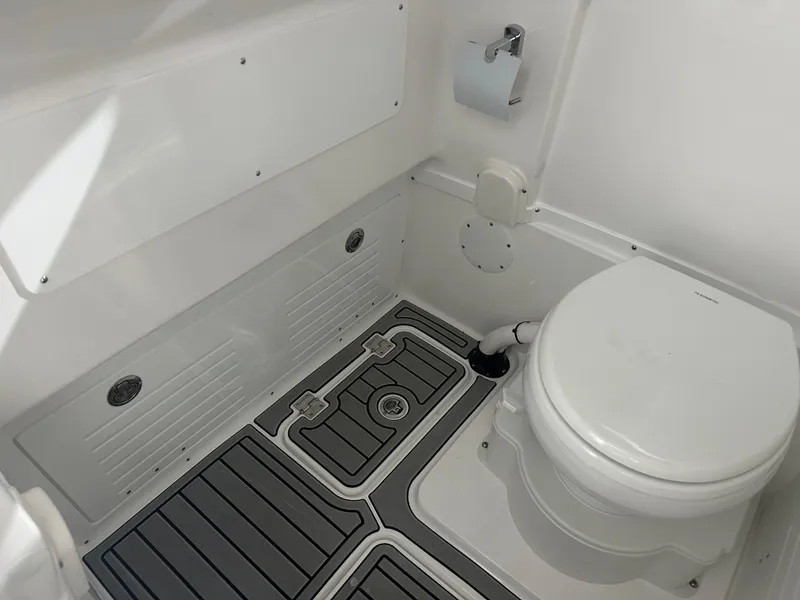 Slide: The Image of Tidewater 3100CB 2025 - 82