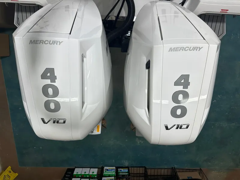 Slide: The Image of Tidewater 3100CB 2025 - 83