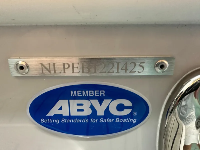 Slide: The Image of Tidewater 3100CB 2025 - 84