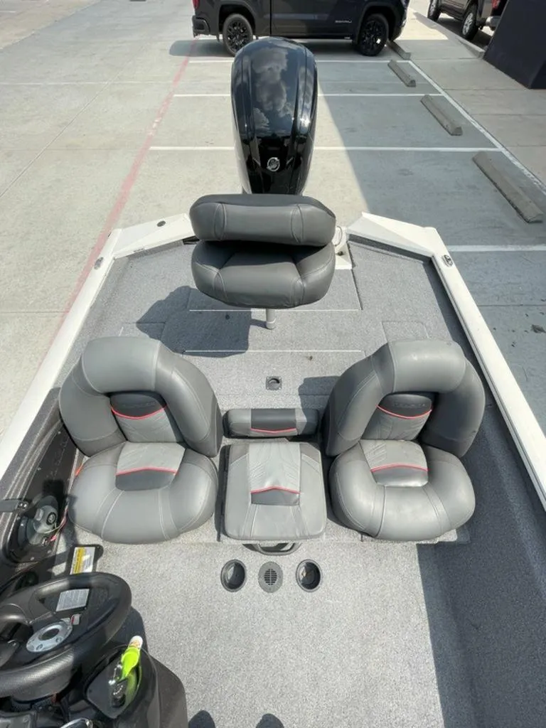 Slide: The Image of Tracker Pro Team 175 TX 2023 - 19