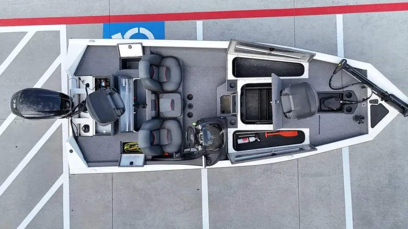 Slide: The Image of Tracker Pro Team 175 TX 2023 - 20