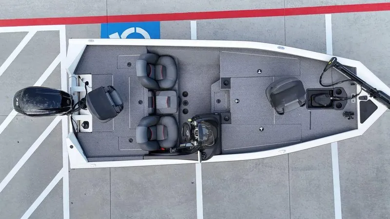 Slide: The Image of Tracker Pro Team 175 TX 2023 - 22