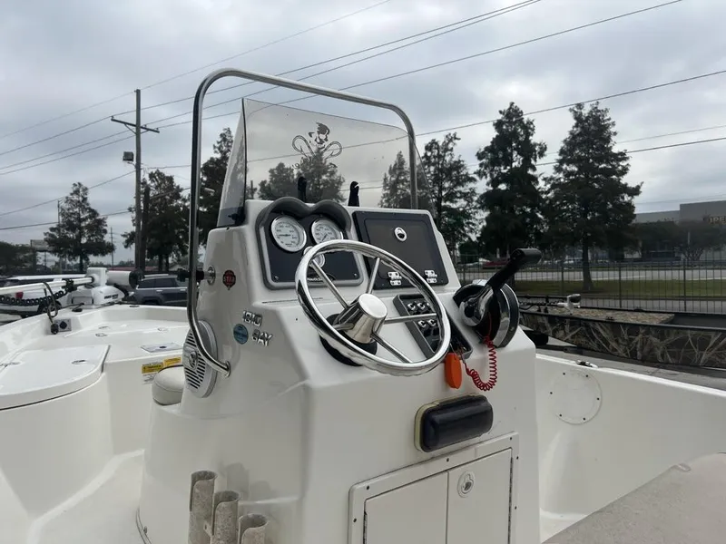 Slide: The Image of NauticStar 1810 Bay 2018 - 6