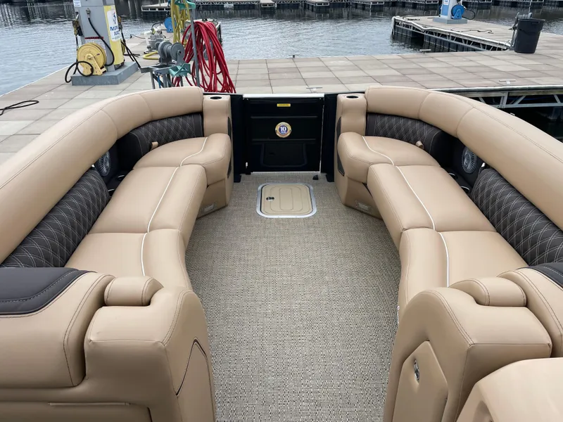 Slide: The Image of Barletta L25UC 2025 - 8