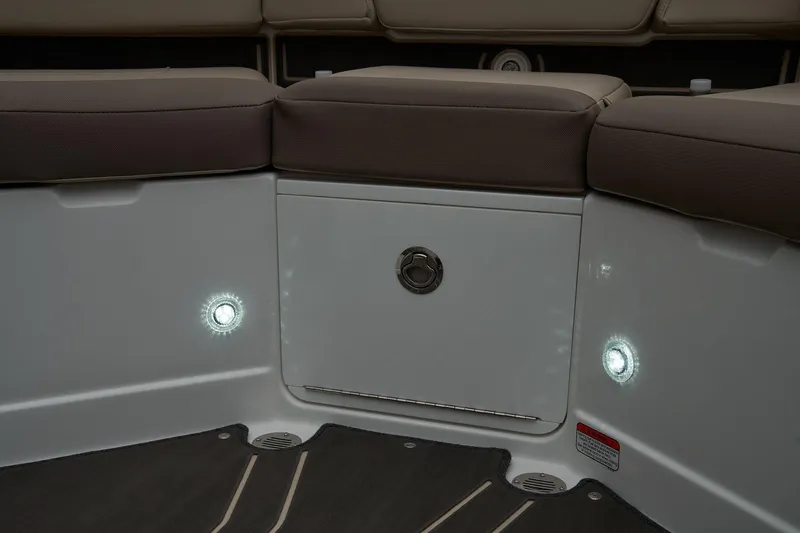 Slide: The Image of Tahoe 210 S 2025 - 52