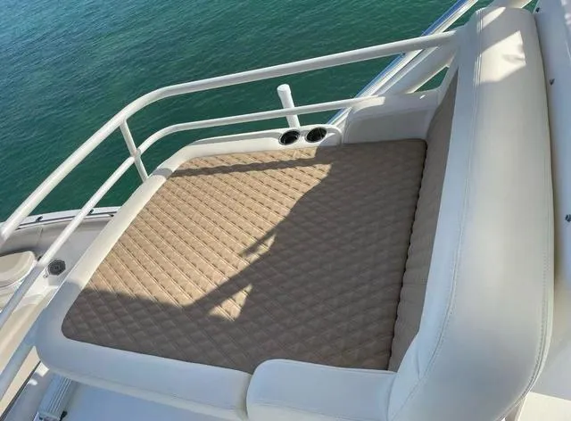 Slide: The Image of Boston Whaler 420 Outrage 2017 - 3