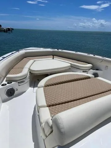 Slide: The Image of Boston Whaler 420 Outrage 2017 - 8