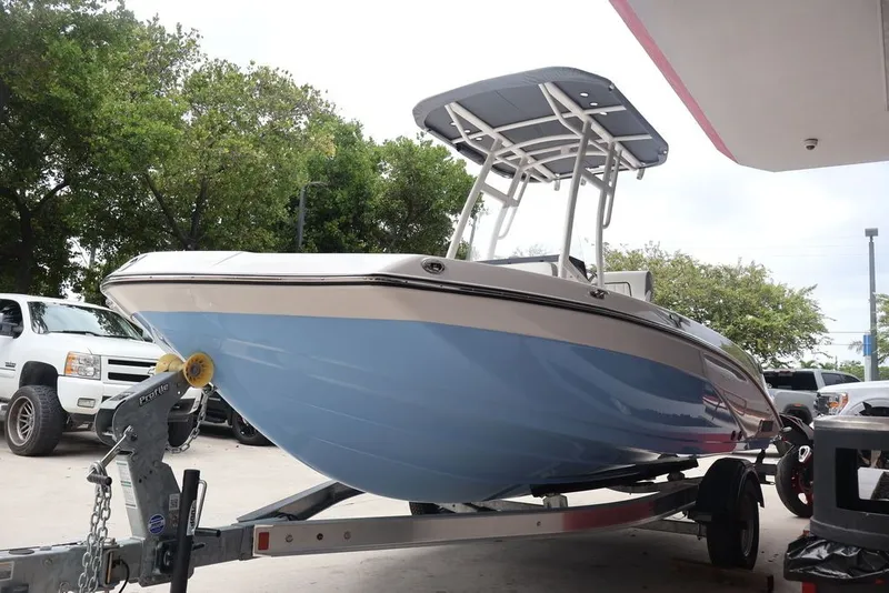 Slide: The Image of Yamaha 190 FSH Sport 2025 - 12