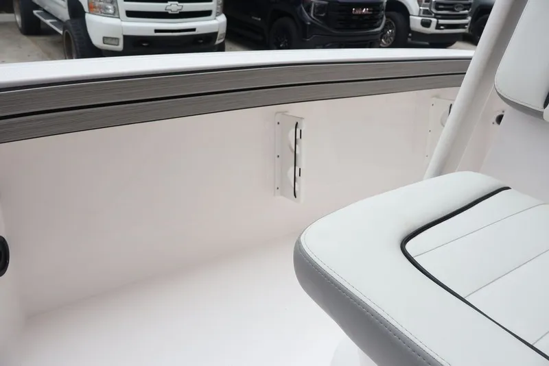 Slide: The Image of Yamaha 190 FSH Sport 2025 - 17