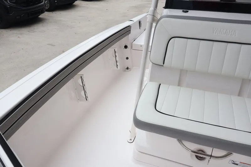 Slide: The Image of Yamaha 190 FSH Sport 2025 - 20