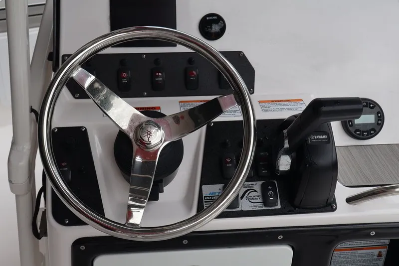 Slide: The Image of Yamaha 190 FSH Sport 2025 - 25