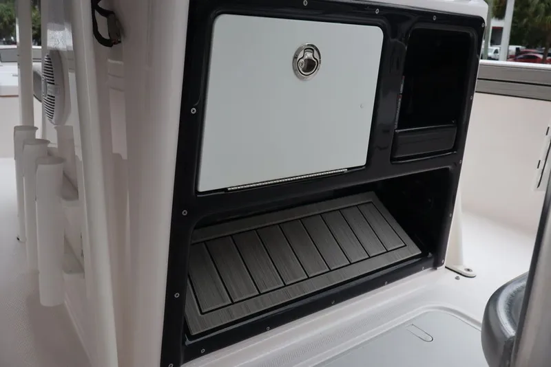 Slide: The Image of Yamaha 190 FSH Sport 2025 - 27